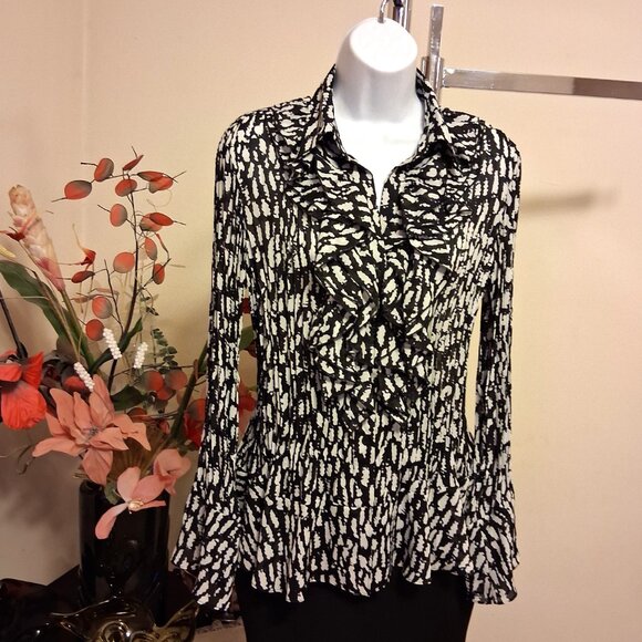 NWT Simon Chang Women's White Black Printed Ruffle Blouse Top Size 14 L - Picture 3 of 10